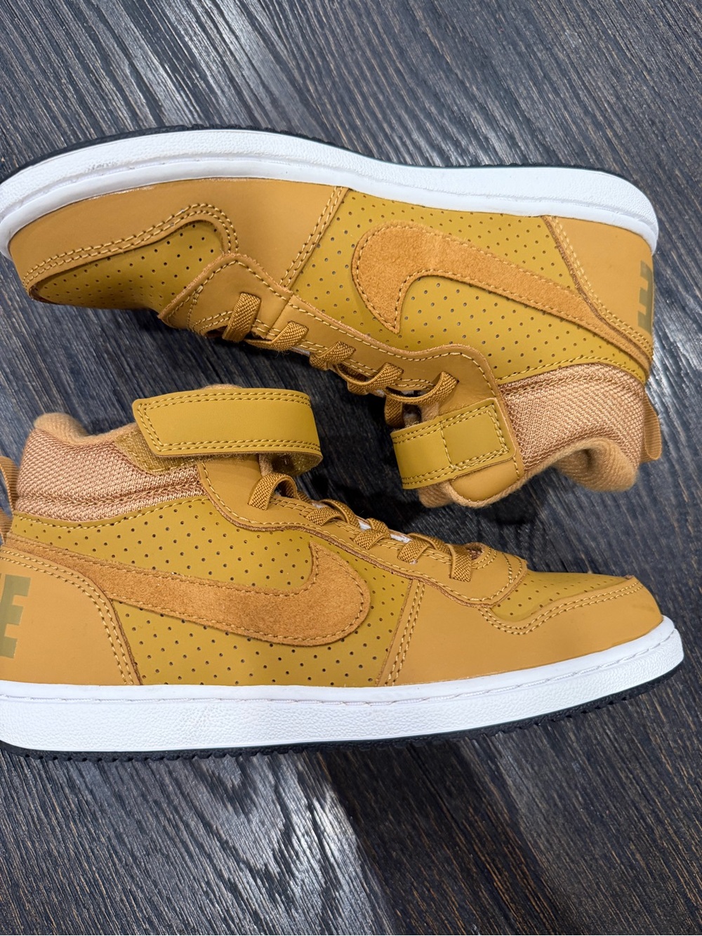 Size 2Y (PS) - Nike Court Borough Mid Brown
